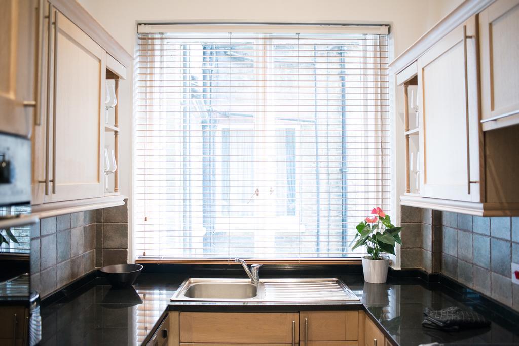 Luxton Apartments - Knightsbridge Лондон Екстериор снимка